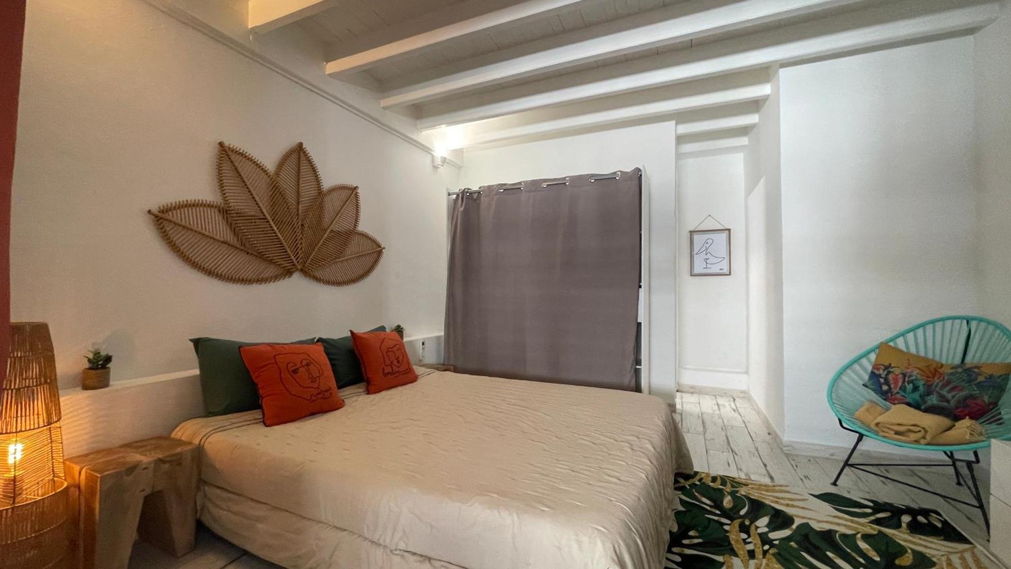 Island Escape, Marina Paradise & Beach Adventures Cul de Sac Екстер'єр фото